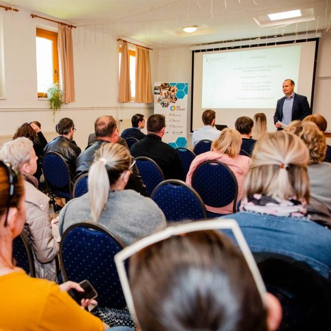 Školenia sociálnych pracovníkov boli úspešne ukončené